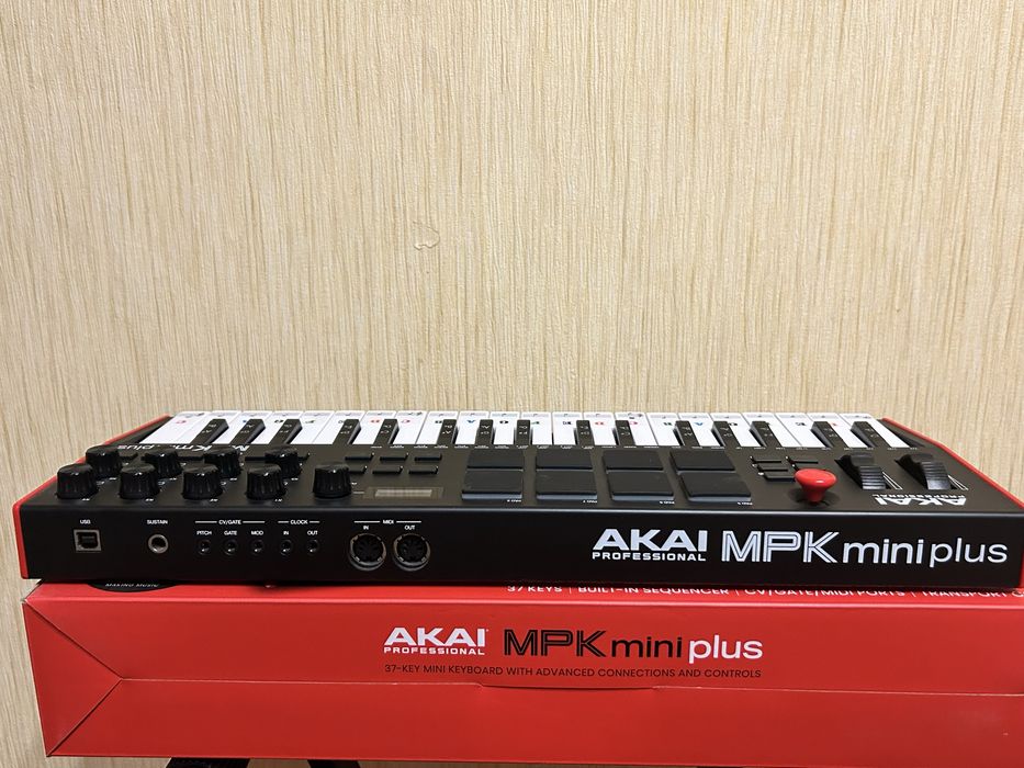 akai mpk mini plus - Купити музичні інструменти - Ціна на OLX.ua