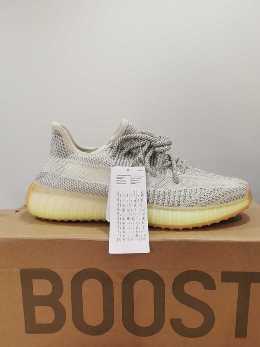 Yeezy Boost 350 V2 FX4349 rozmiar 42 Nowe