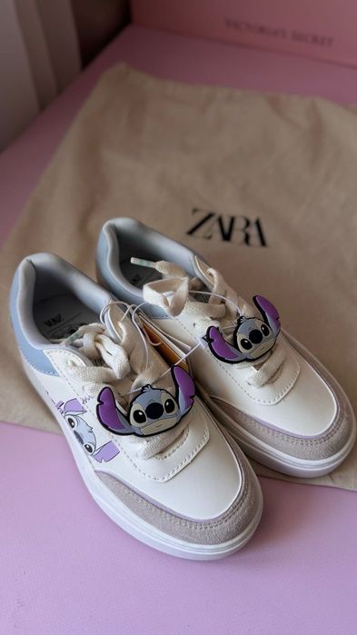 Продам дитячі кросівки для дівчинки — Zara, розмір 31