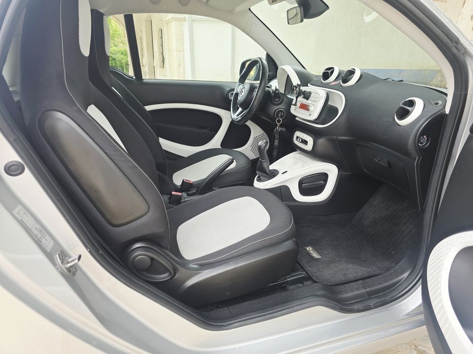 Vendo Smart Fortwo 1.0, gasolina