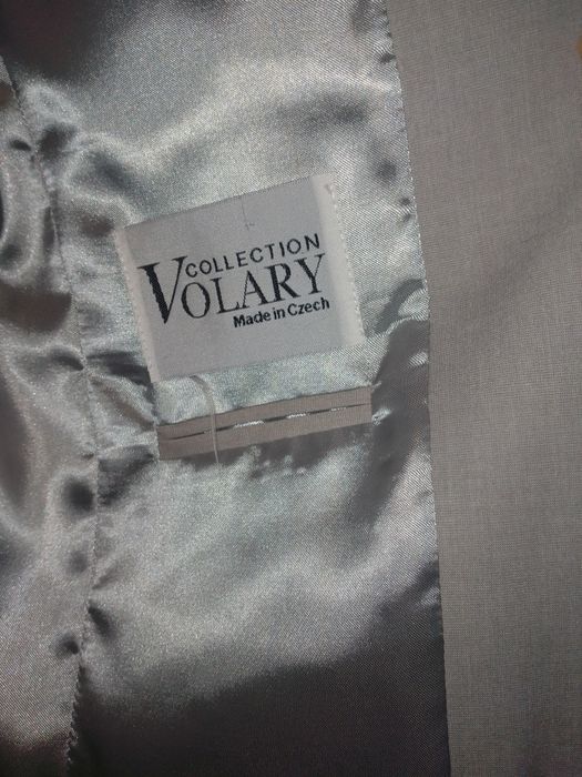 Продам брючный костюм