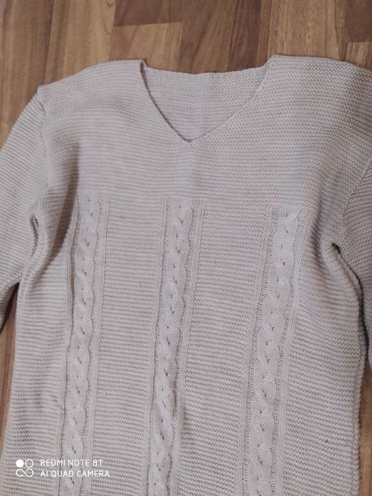 Sweter damski-beżowy