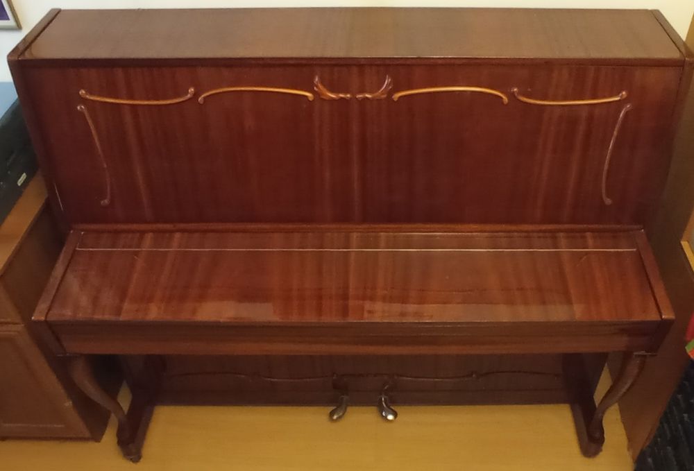 Sprzedam stare pianino