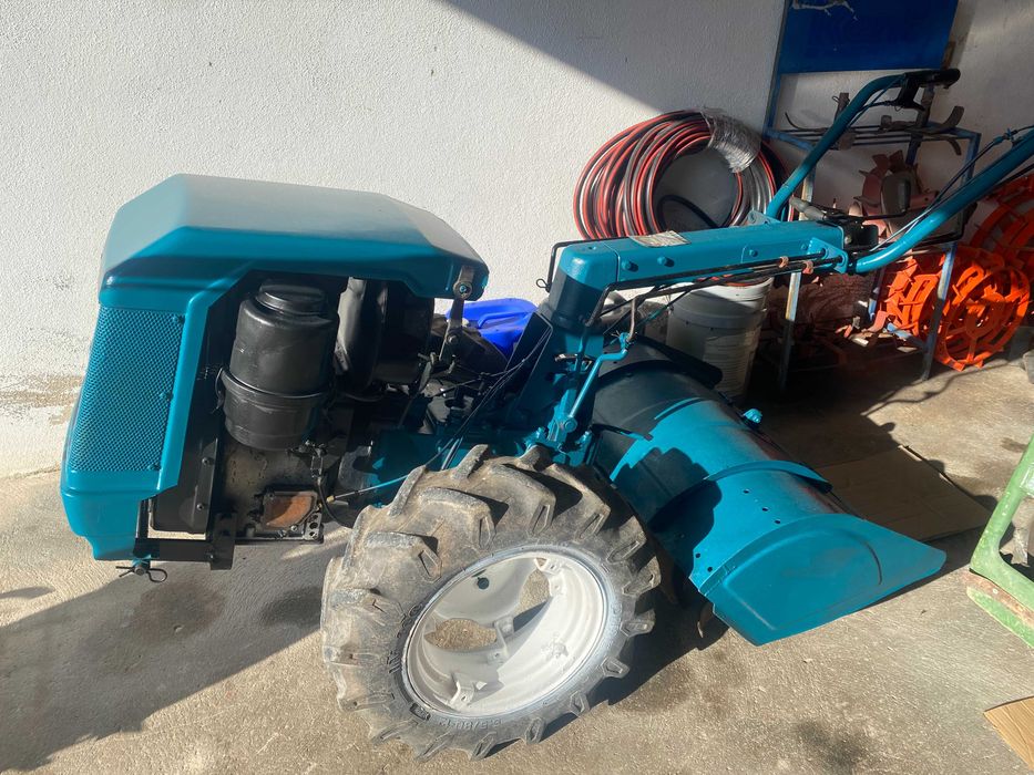Motocultivador Bertolini 14cv c/fresa (material usado)