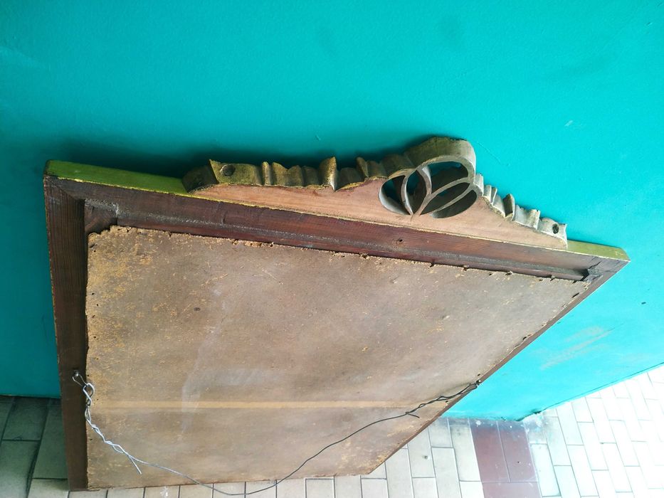 Bonito Espelho antigo em Talha Dourada