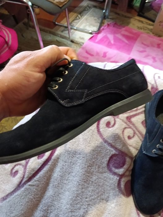 Продам замшевые мужские туфли