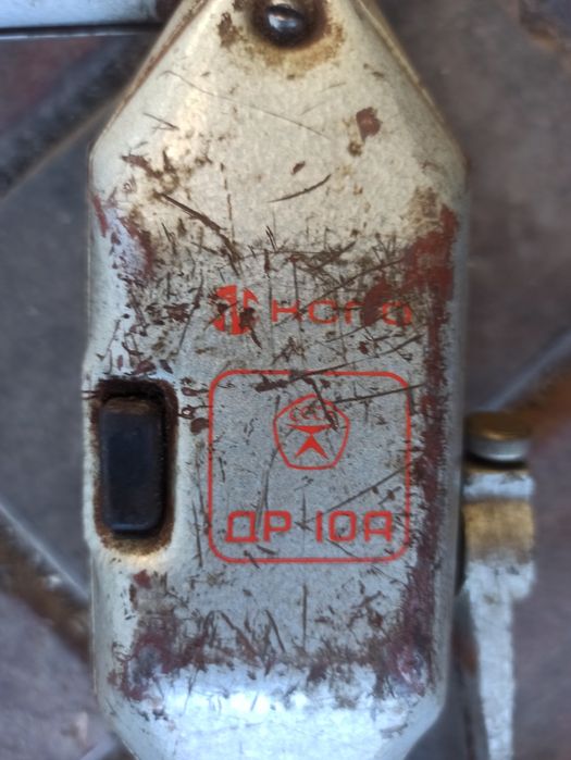 Продам ручну дрель