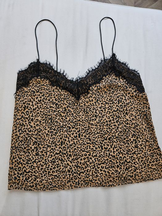 Koszulka w panterke S bershka