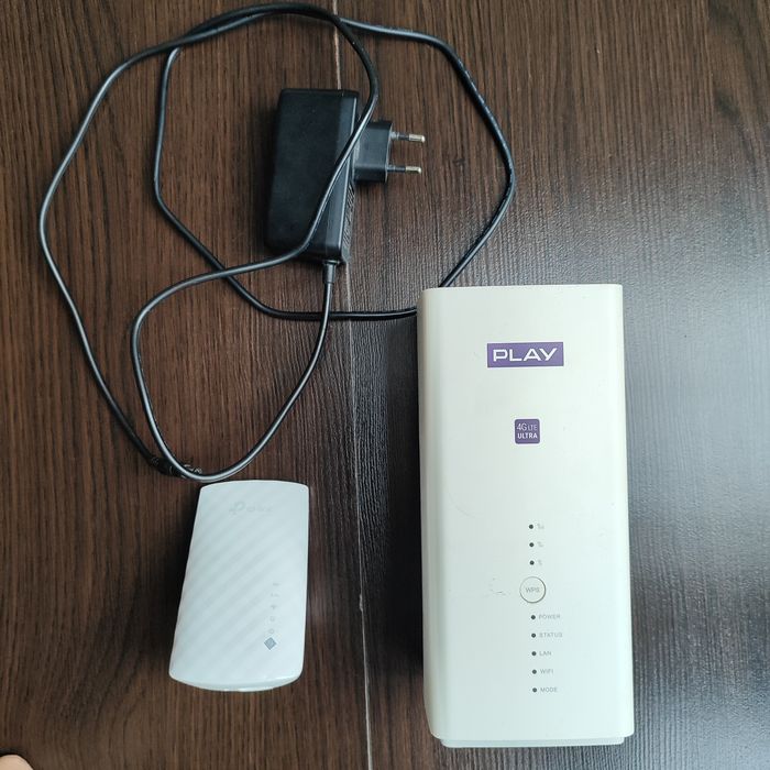 Router Huawei B618s-22d + wzmacniacz wifi