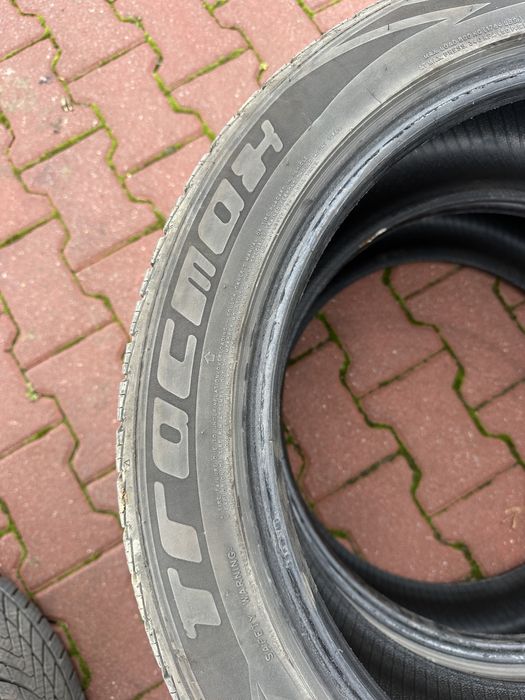 Opony wielosezonowe Tracmax 245/45/18