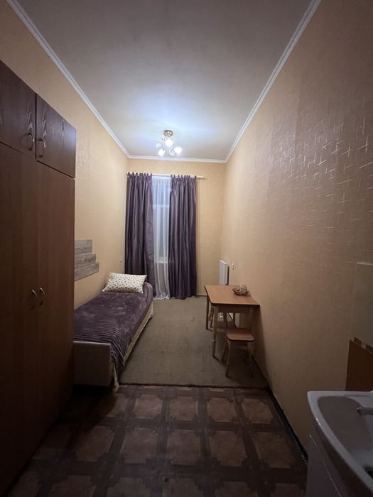 Окремі номери в хостелі. Кімнати, житло.