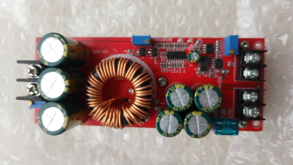 1200 W повышающий стабилизатор тока и напряжения выход 12-83 V ток 20А