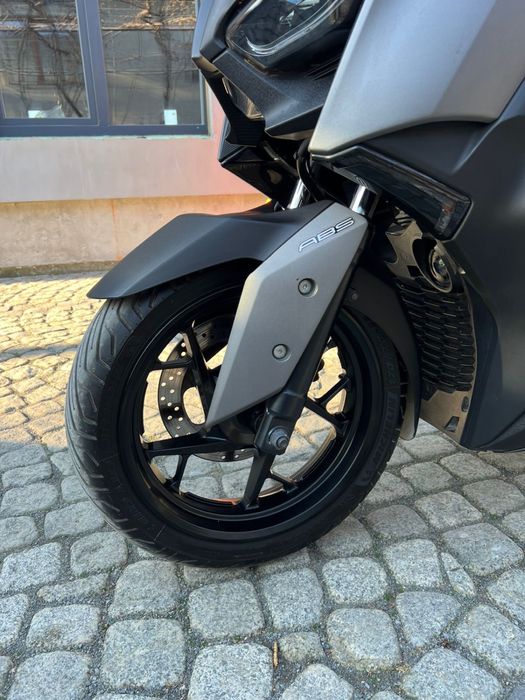 Yamaha X - MAX 250