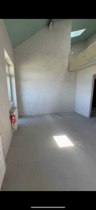 продаж 2-рівневої квартири