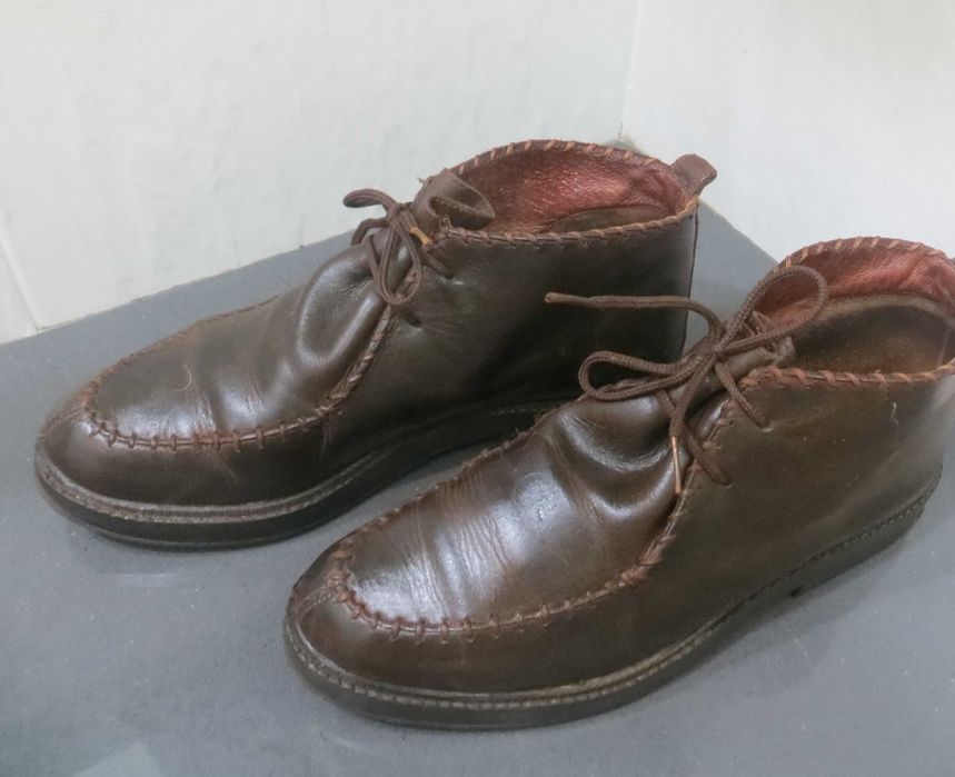 Botas Criança, 100% pele genuína, sola antiderrapante Nº 33