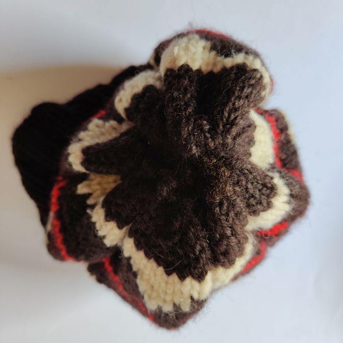 Gorro antigo fabrico artesanal (sem uso)