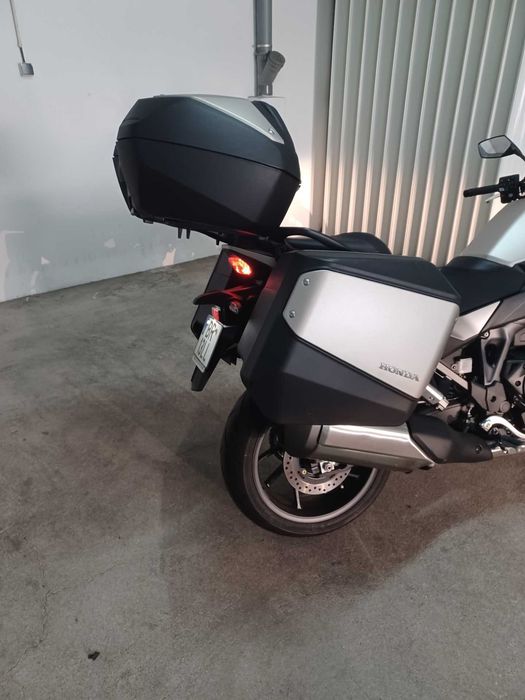 Moto Honda NT 1100 de Março 2025