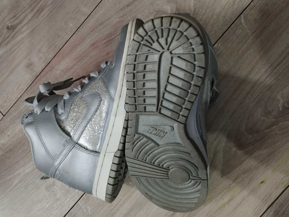 Nike Dunk High Metalic Silver size 36
