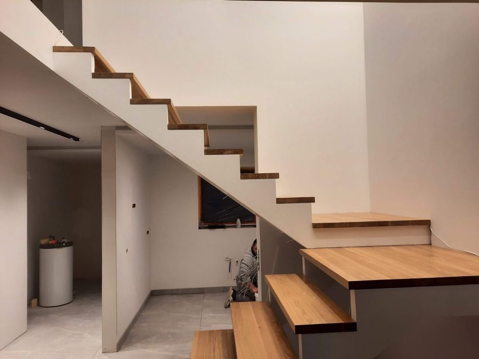 Sprzedam nowe schody dębowe