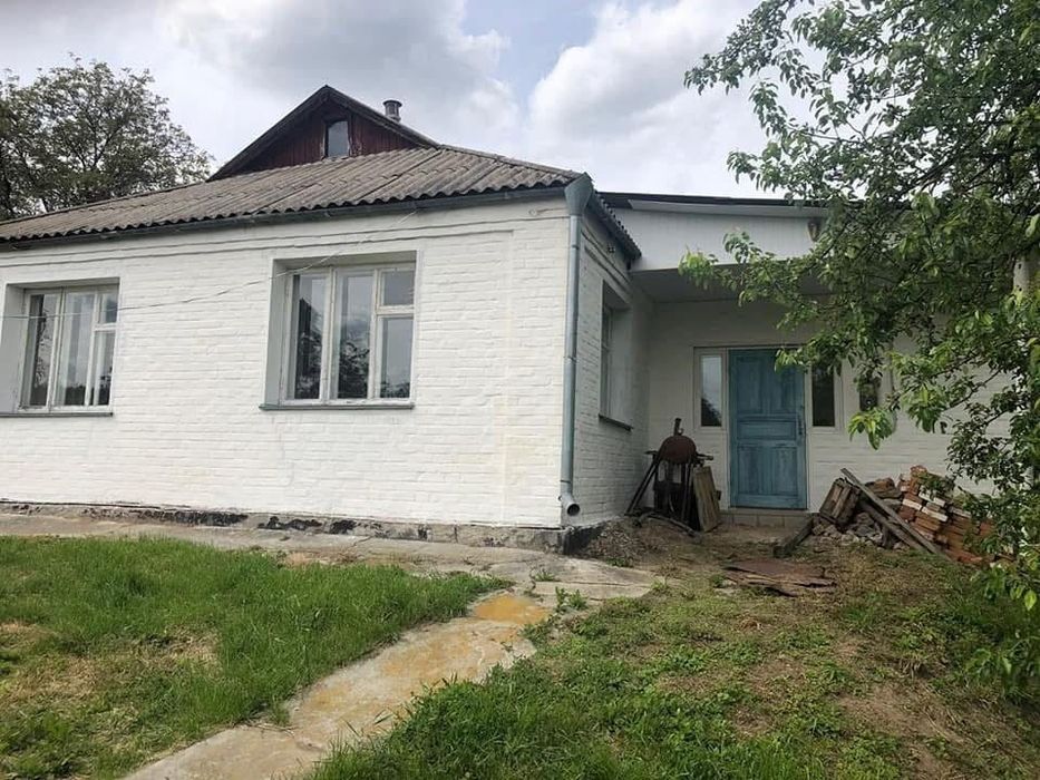 Продається 4-кімнатний будинок у м. Тараща, вул. Бориса Грінченка.