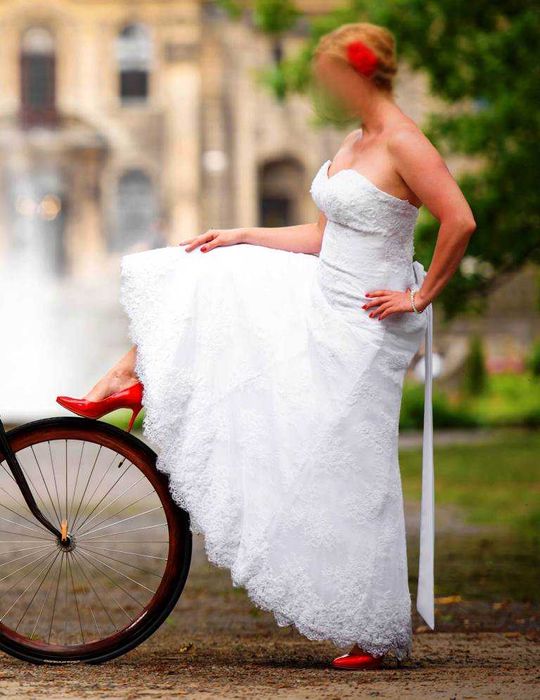 Koronkowa SUKNIA ŚLUBNA - Piękna, super stan!