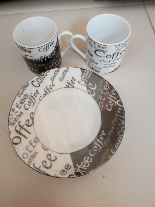 Vendo 2 hávenas e pires café