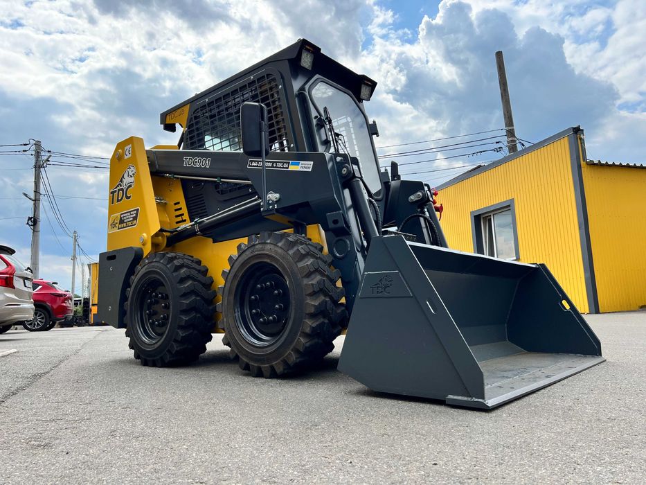 Колісний мінінавантажувач TDC 901