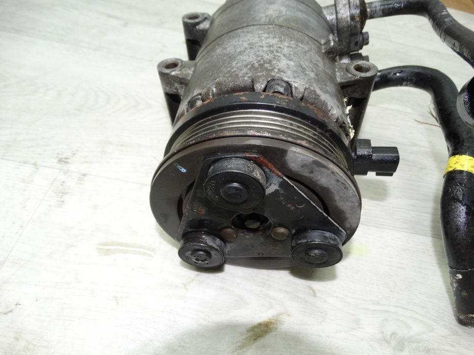 Компресор кондиціонера Ford Focus CMax/Volvo C30, S40, V50 1.6 1.8 2.0