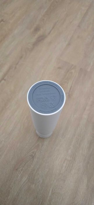 Garrafa Térmica Inteligente UV‑C – Auto‑Esterilizante | NOVA