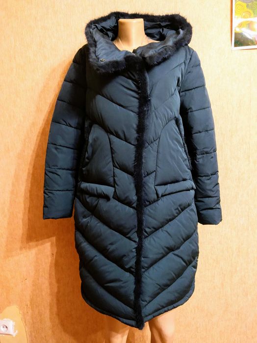 Пуховик зимний женский длиный. Очень тёплый.