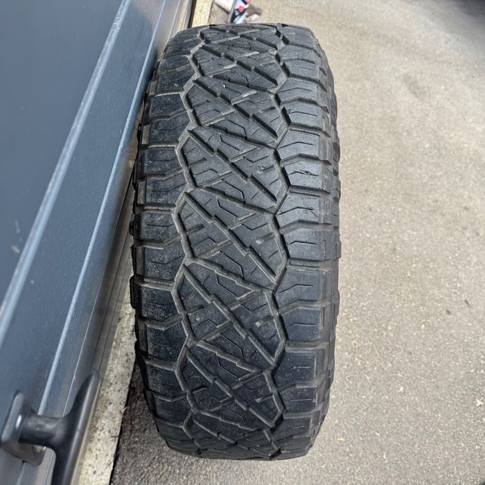 4x 285/70r17 Nitto RidgeGrappler opony