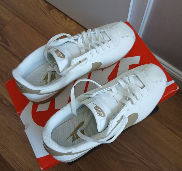 -40%  NIKE Cortez. R.41,5. Unisex.