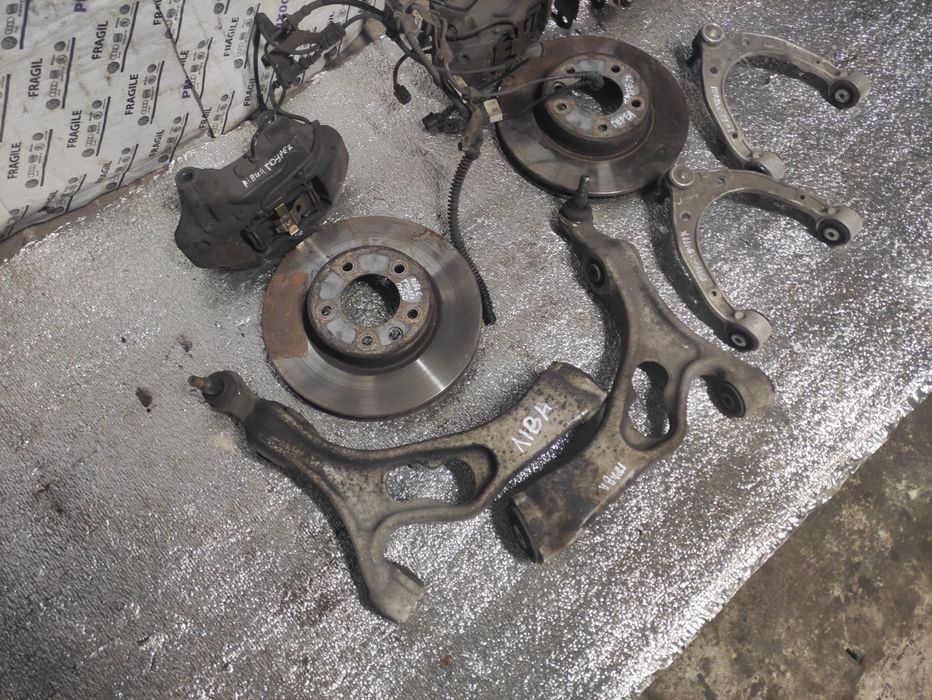 Супорт супорта диск тормозний тормозні Volkswagen Touareg NF Туарег FL