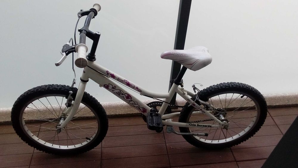Bicicleta Vénus roda 20 para criança