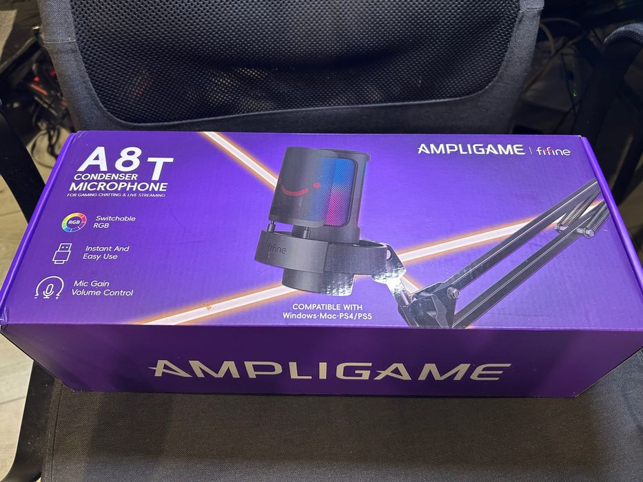 Mikrofon ze statywem fifne a8t