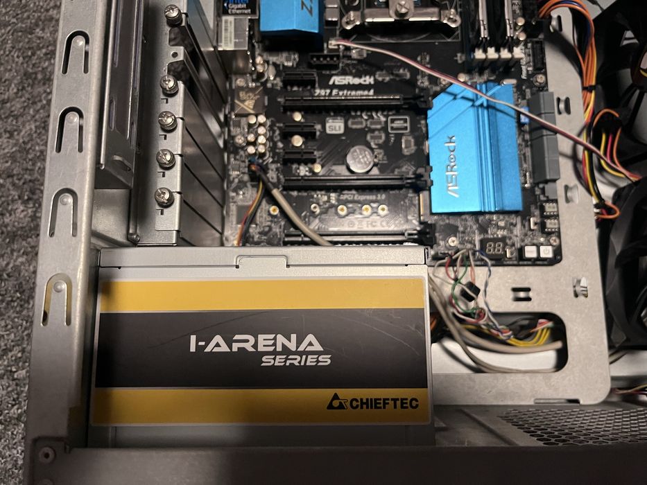 Intel 4770K + AsRock Z97 Extreme4 + 16GB + Chieftec 400W + HAF922 opis