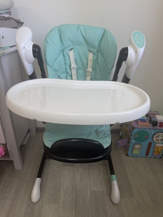 Продам стільчик доя годування  carello cascata