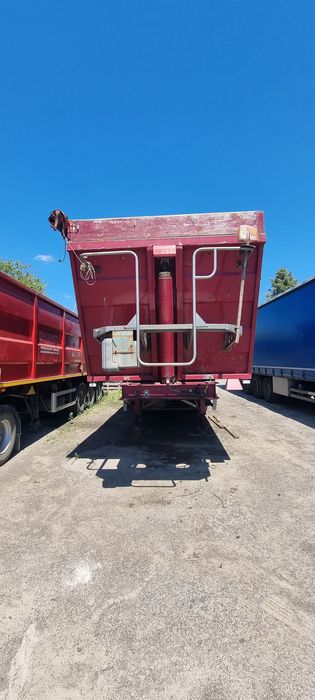 Напівпричіп-зерновоз