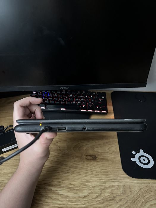 Dell Chromebook 11,6” – gotowy do pracy, szybki i cichy, ładowarka!!