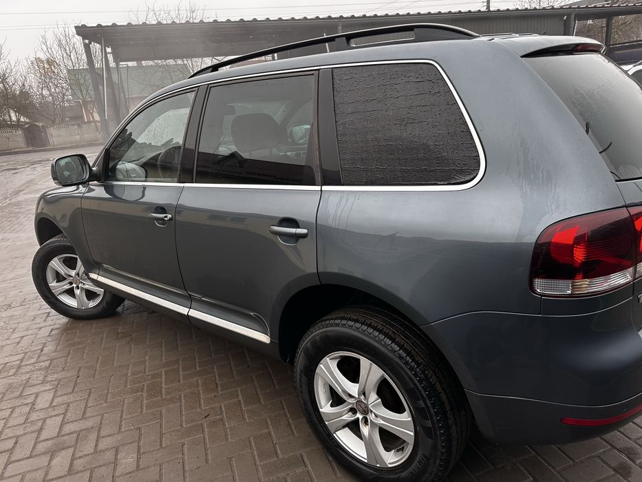 Фольцваген таурек 2.5повний привід