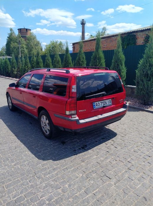 Volvo V70 універсал 2.4T газ/бензин 2002 р