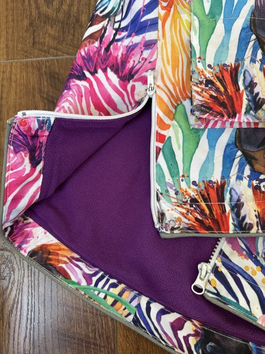 Курточка-дощовик для дівчинки на 7-9 років