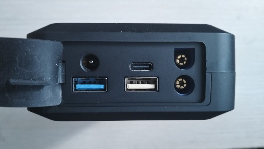 Пусковий зарядний пристрій 5000 carhev