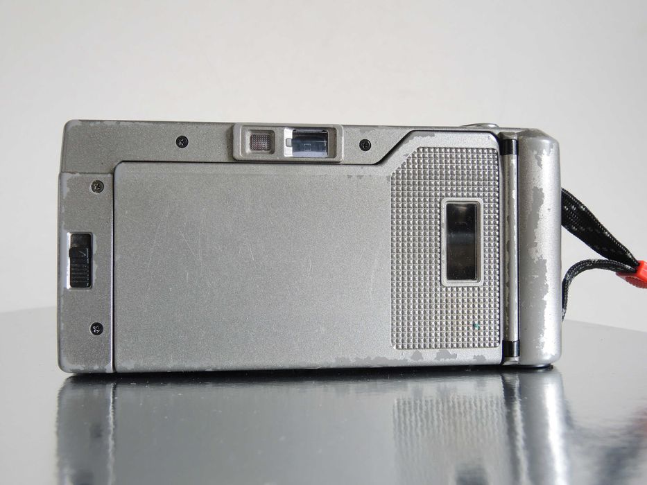 Рідкісний плівковий фотоапарат Minolta AF-E, Японія