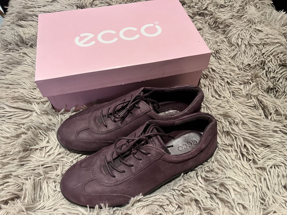 Жіночі черевики ecco