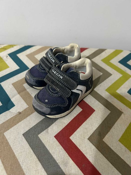 Sandálias e Sapatilhas Bebé (usadas)