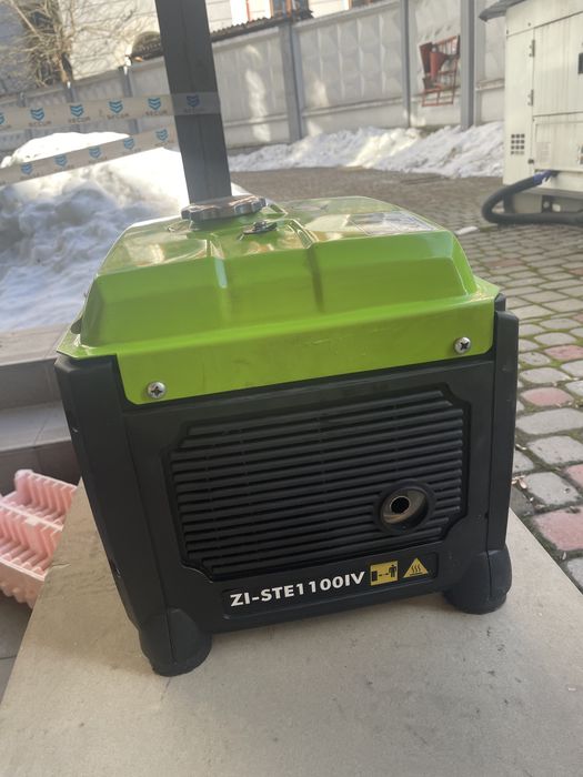 Генератор бензиновый инверторный Zipper ZI-STE1100IV