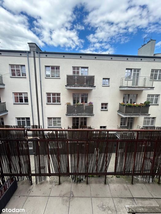 Funkcjonalne mieszkanie w centrum Katowic do odświeżenia! - Widok 3