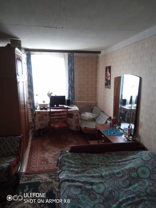 Двоповерховий будинок (половина) Нові Петрівці