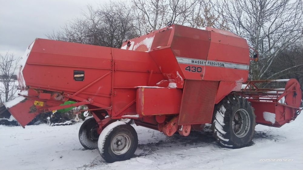 Комбайн Маісей Фергусон 430